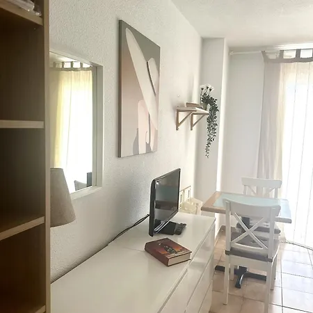 Sunny View Cristianos * 洛斯克里斯蒂亚诺斯