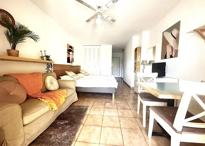 Sunny View Cristianos *